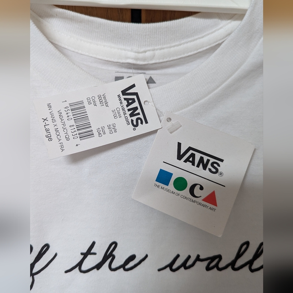 NWT New Vans x MOCA Short Sleeve Shirt Frances Stark Contemporary Art - Picture 3 of 3